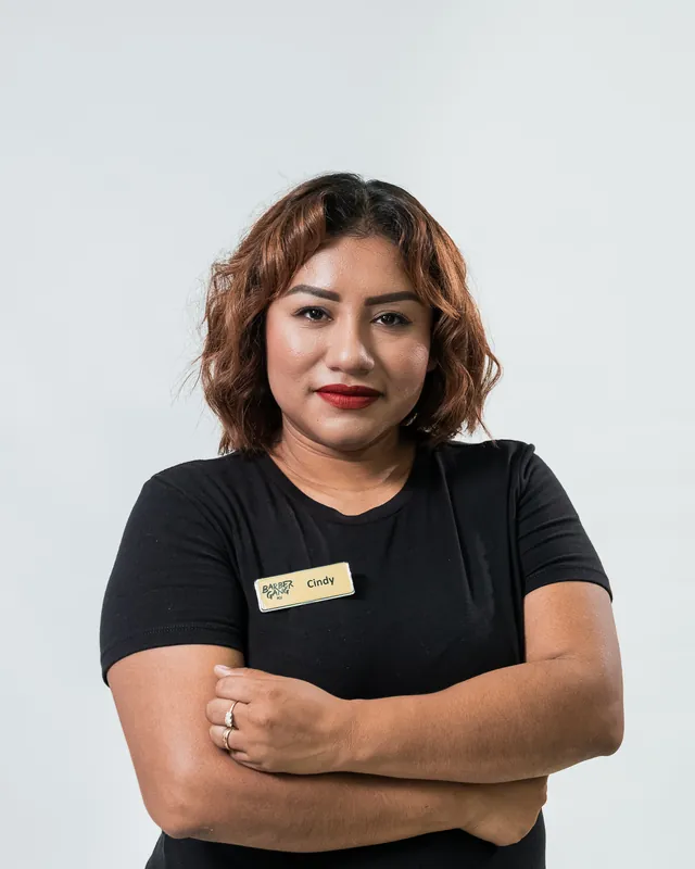 Cindy, del equipo de Barber Gang MX